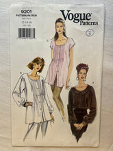 Vogue 9201 PARTIALLY CUT Maternity Wear Size 12-16