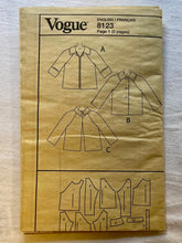 Very Easy Vogue V8123 PARTIALLY CUT Coat Sizes 8-14