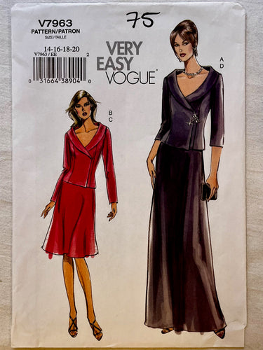 Very Easy Very Vogue V7963 UNCUT Suit Sizes 14-20