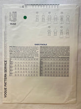Vogue Basic Design 1532 PARTIALLY CUT Maternity Wear Size 12-16