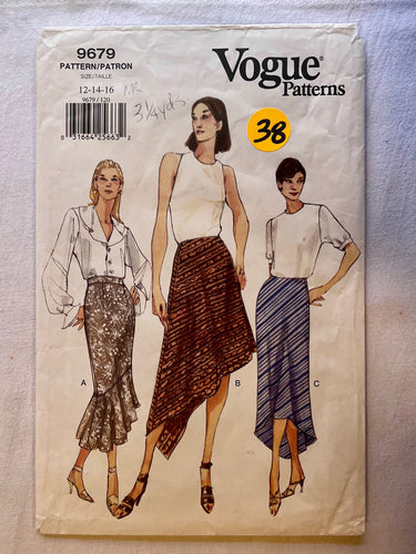 Vogue 9679 CUT Adult Skirt Size 14