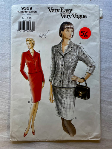Very Easy Very Vogue 9359 PARTIALLY CUT Suit Sizes 12-16