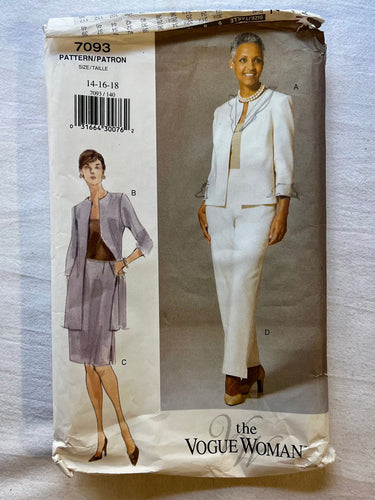 The Vogue Woman 7093 CUT Suit Size 14