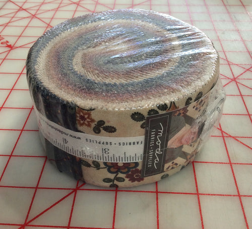 Hope blooms Jelly Roll