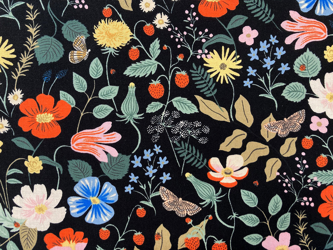 Strawberry Fields Black Fabric Cotton And Steel