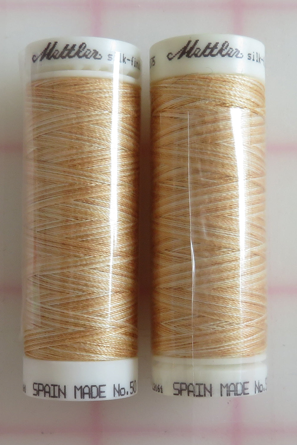 Mettler 109yd Thread In Bleached Straw